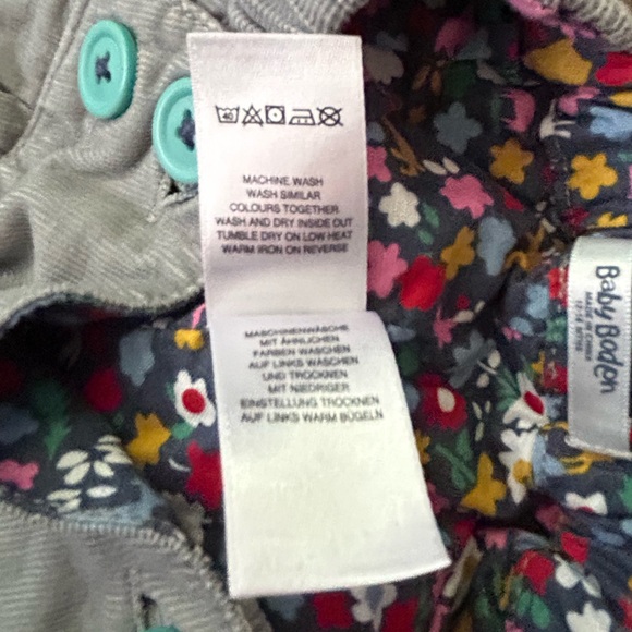 Baby Boden Gray Corduroy Bloomers Shorts - Picture 2 of 8